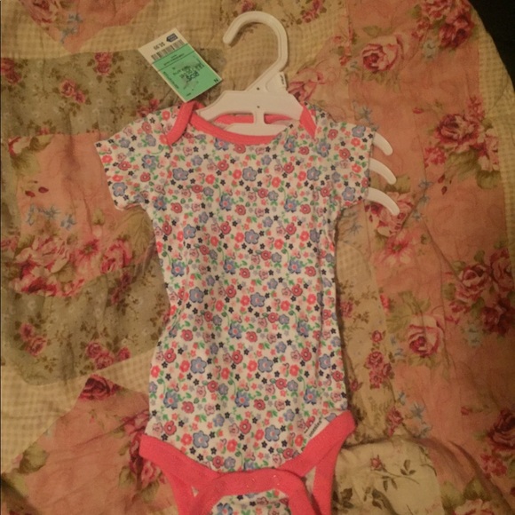 Baby girl clothing. 0-3 months and 6-9 months.. - Picture 1 of 8
